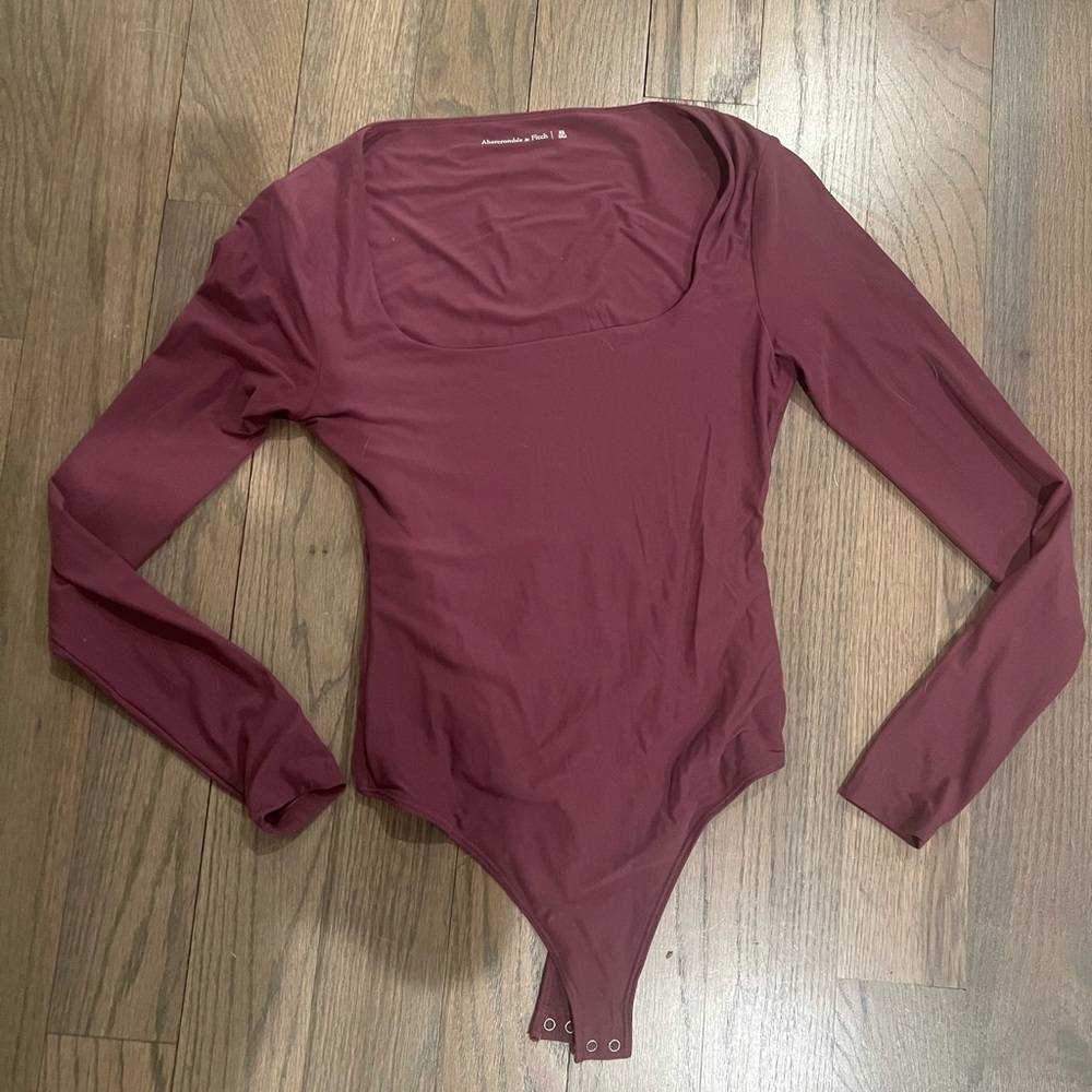 Abercrombie bodysuit size xs